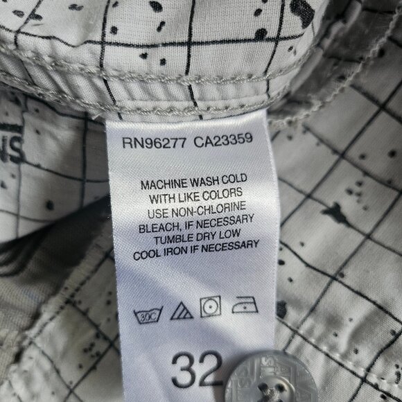 Vans Men’s Gray Striped Shorts Size 32 - Picture 7 of 10